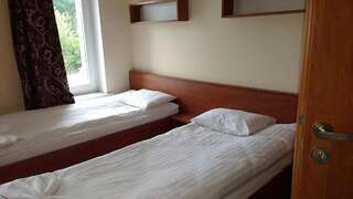Проживание в семье Willa Marina Widzew Лодзь Двухместный номер с 1 кроватью или 2 отдельными кроватями и ванной комнатой-5